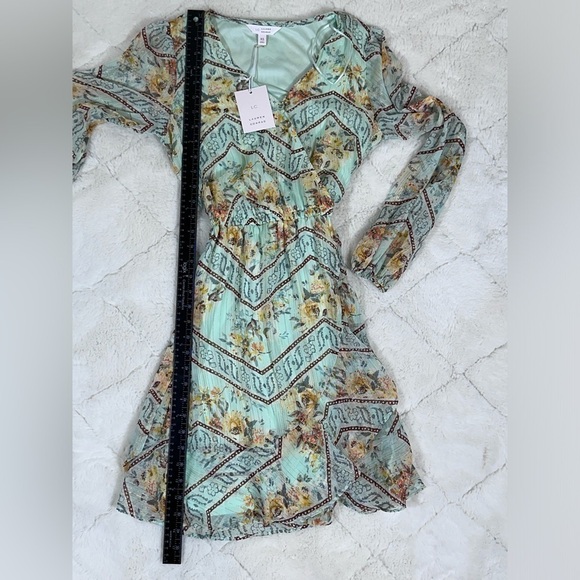 Women's Teen  faux-wrap dress from LC Lauren Conrad NWT Deliver by easter - Picture 3 of 9